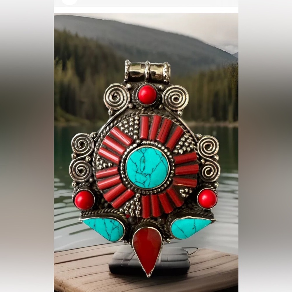 Vintage and stunning handmade Tibetan silver pendant inlaid with Turquoise&Coral